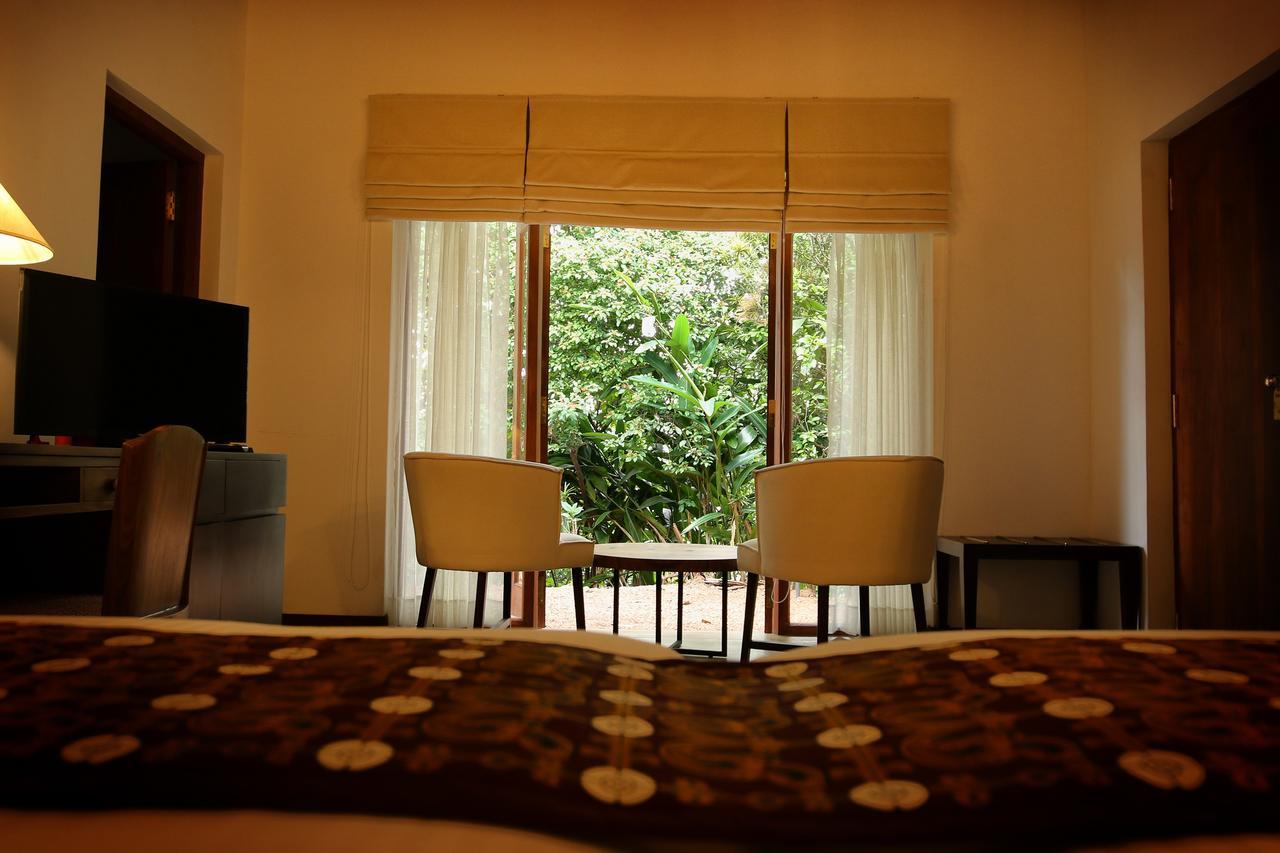 Kings Pavilion Luxury Hotel Kandy Exterior foto