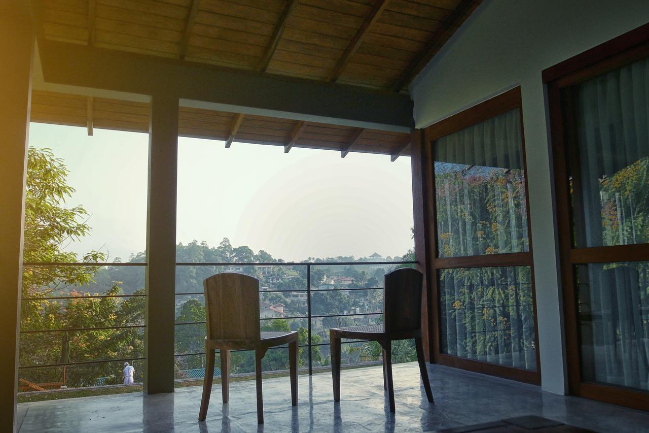 Kings Pavilion Luxury Hotel Kandy Exterior foto