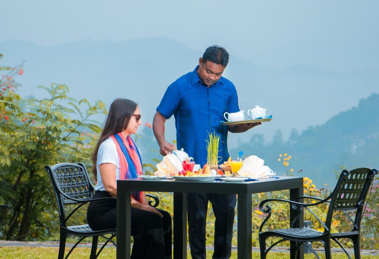 Kings Pavilion Luxury Hotel Kandy Exterior foto